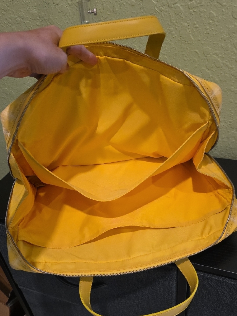 CHANEL Yellow Top-Handle Tote Bag - Picture 6 of 16